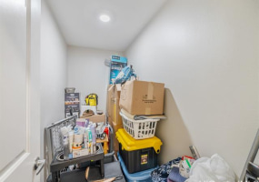 2465 Lamaku Place,Honolulu,Hawaii,96816,3 ベッドルーム ベッドルーム,2 バスルームバスルーム,一戸建て,Lamaku,18370014