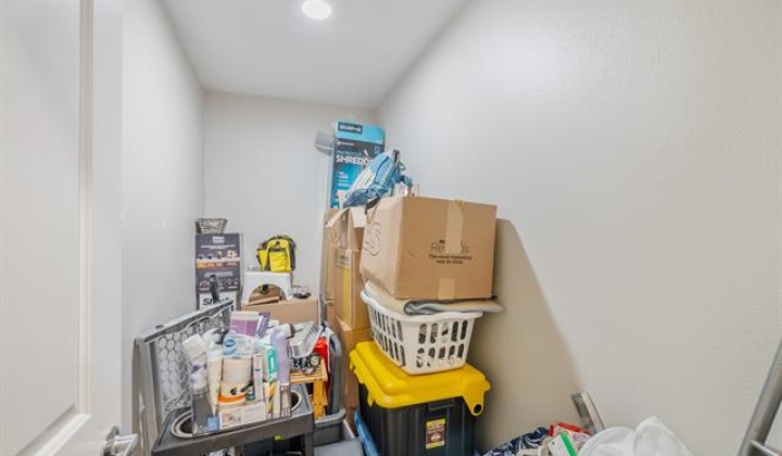 2465 Lamaku Place,Honolulu,Hawaii,96816,3 ベッドルーム ベッドルーム,2 バスルームバスルーム,一戸建て,Lamaku,18370014