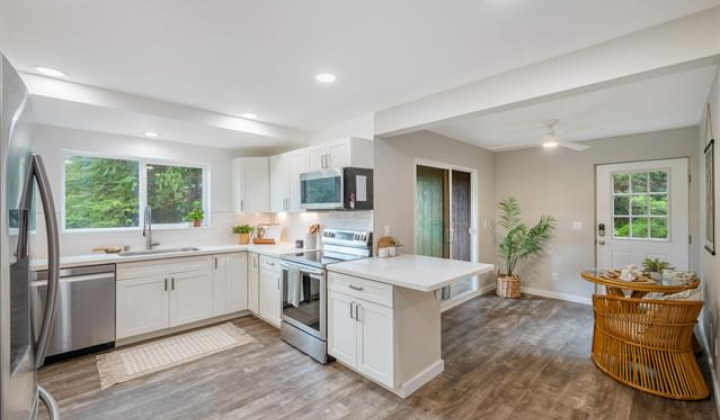 2465 Lamaku Place,Honolulu,Hawaii,96816,3 ベッドルーム ベッドルーム,2 バスルームバスルーム,一戸建て,Lamaku,18370014