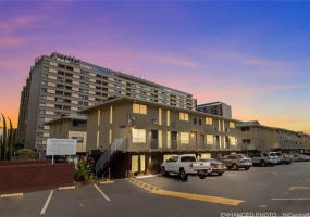360 Puuikena Drive,Honolulu,Hawaii,96821,5 Bedrooms Bedrooms,6 BathroomsBathrooms,Single family,Puuikena,17888221