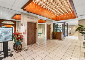 2440 Kuhio Avenue,Honolulu,Hawaii,96815,1 ベッドルーム ベッドルーム,1 バスルームバスルーム,コンド / タウンハウス,Kuhio,11,18370232