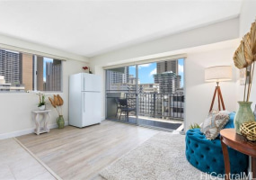 2440 Kuhio Avenue,Honolulu,Hawaii,96815,1 ベッドルーム ベッドルーム,1 バスルームバスルーム,コンド / タウンハウス,Kuhio,11,18370232