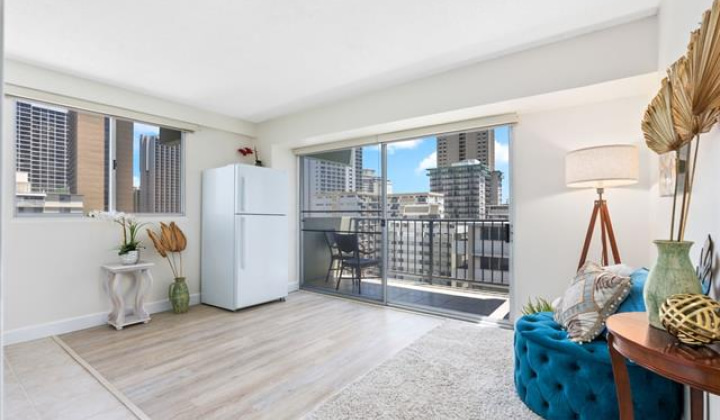 2440 Kuhio Avenue,Honolulu,Hawaii,96815,1 ベッドルーム ベッドルーム,1 バスルームバスルーム,コンド / タウンハウス,Kuhio,11,18370232
