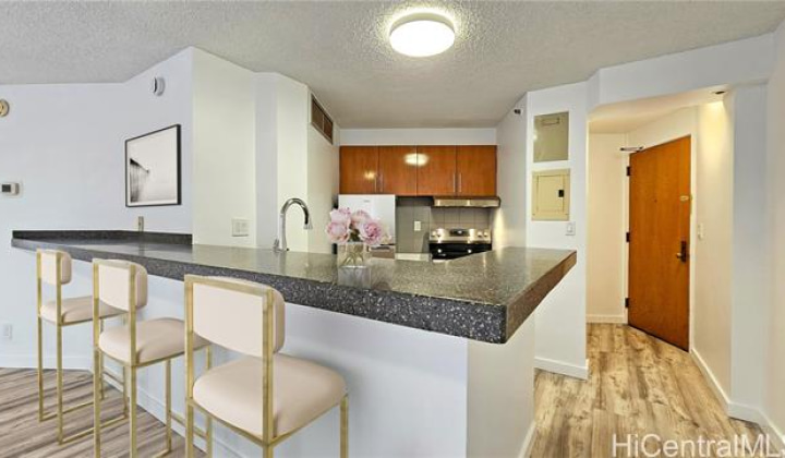 1088 Bishop Street,Honolulu,Hawaii,96813,1 ベッドルーム ベッドルーム,1 バスルームバスルーム,コンド / タウンハウス,Bishop,14,18370259