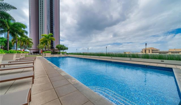 555 South Street,Honolulu,Hawaii,96813,2 Bedrooms Bedrooms,2 BathroomsBathrooms,Condo/Townhouse,South,40,18370686