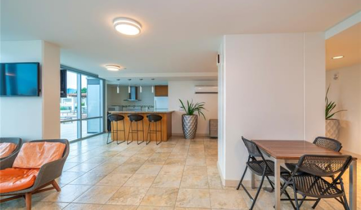 555 South Street,Honolulu,Hawaii,96813,2 Bedrooms Bedrooms,2 BathroomsBathrooms,Condo/Townhouse,South,40,18370686