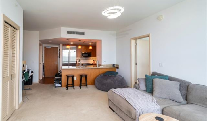 555 South Street,Honolulu,Hawaii,96813,2 Bedrooms Bedrooms,2 BathroomsBathrooms,Condo/Townhouse,South,40,18370686