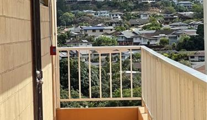 1121 Ala Napunani Street,Honolulu,Hawaii,96818,2 ベッドルーム ベッドルーム,1 バスルームバスルーム,コンド / タウンハウス,Ala Napunani,5,18370870