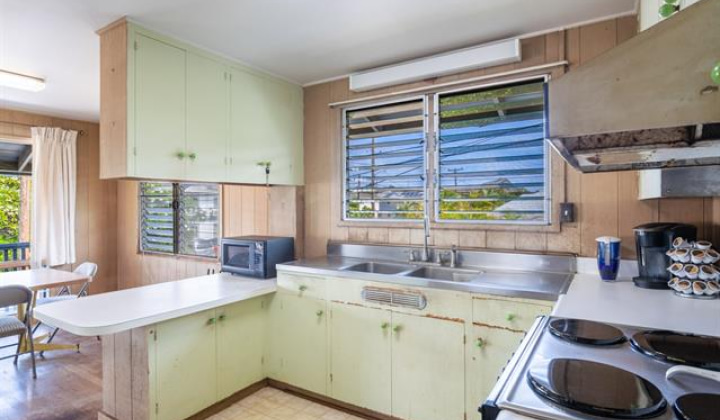 1114 8th Avenue,Honolulu,Hawaii,96816,4 ベッドルーム ベッドルーム,3 バスルームバスルーム,一戸建て,8th,18814463