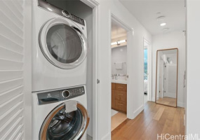 629 Keeaumoku Street,Honolulu,Hawaii,96814,2 Bedrooms Bedrooms,2 BathroomsBathrooms,Condo/Townhouse,Keeaumoku,38,18370996