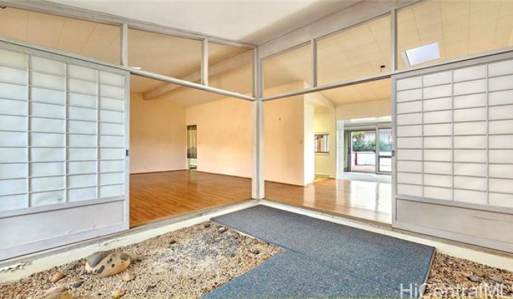 104 Waialeale Street,Honolulu,Hawaii,96825,3 Bedrooms Bedrooms,2 BathroomsBathrooms,Single family,Waialeale,18371243