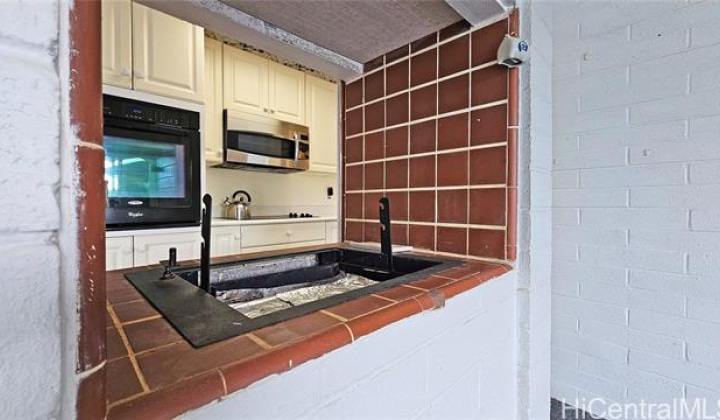 104 Waialeale Street,Honolulu,Hawaii,96825,3 Bedrooms Bedrooms,2 BathroomsBathrooms,Single family,Waialeale,18371243