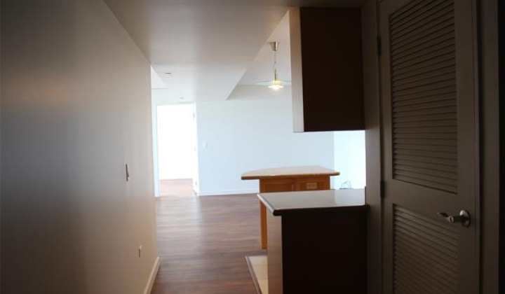 1296 Kapiolani Boulevard,Honolulu,Hawaii,96814,2 ベッドルーム ベッドルーム,2 バスルームバスルーム,コンド / タウンハウス,Kapiolani,34,18371246