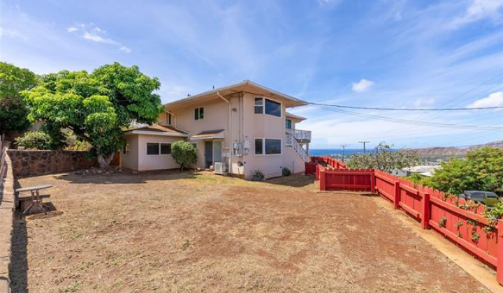 1703 Paula Drive,Honolulu,Hawaii,96816,5 ベッドルーム ベッドルーム,3 バスルームバスルーム,一戸建て,Paula,18815398