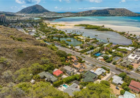 5926 Kalanianaole Highway,Honolulu,Hawaii,96821,5 ベッドルーム ベッドルーム,3 バスルームバスルーム,一戸建て,Kalanianaole,18815960