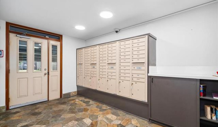 2575 Kuhio Avenue,Honolulu,Hawaii,96815,2 ベッドルーム ベッドルーム,2 バスルームバスルーム,コンド / タウンハウス,Kuhio,17,18816021