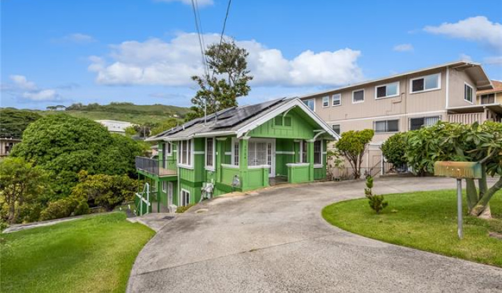 1724 Lewalani Drive,Honolulu,Hawaii,96822,4 Bedrooms Bedrooms,3 BathroomsBathrooms,Single family,Lewalani,18372264