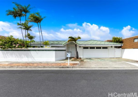 675 Kaumakani Street,Honolulu,Hawaii,96825,5 ベッドルーム ベッドルーム,3 バスルームバスルーム,一戸建て,Kaumakani,18372265