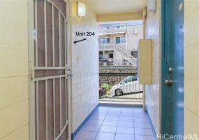 223 Saratoga Road,Honolulu,Hawaii,96815,1 Bedroom Bedrooms,1 BathroomBathrooms,Condo/Townhouse,Saratoga,15,17932328