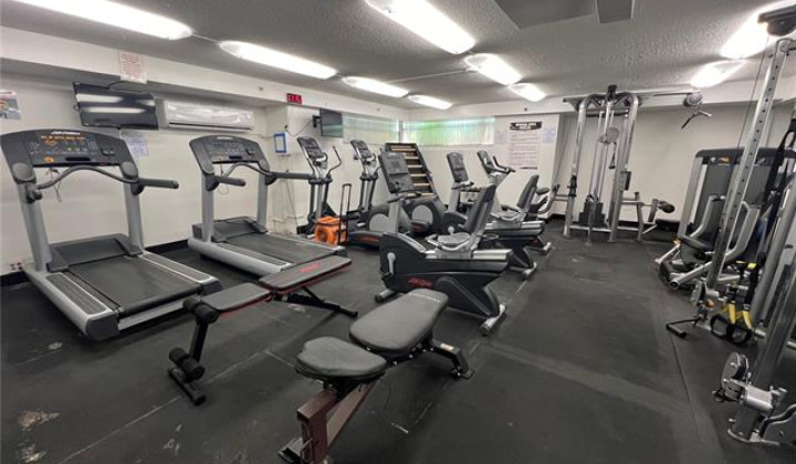 444 Niu Street,Honolulu,Hawaii,96815,1 BathroomBathrooms,Condo/Townhouse,Niu,14,18373021