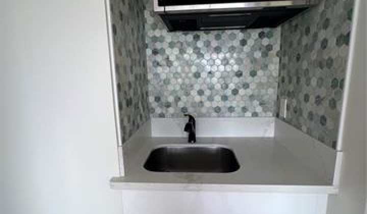 444 Niu Street,Honolulu,Hawaii,96815,1 BathroomBathrooms,Condo/Townhouse,Niu,14,18373021