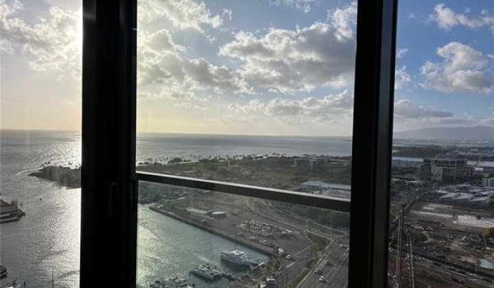 1100 Ala Moana Boulevard,Honolulu,Hawaii,96814,1 Bedroom Bedrooms,1 BathroomBathrooms,Condo/Townhouse,Ala Moana,28,18373455