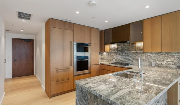 1100 Ala Moana Boulevard,Honolulu,Hawaii,96814,1 Bedroom Bedrooms,1 BathroomBathrooms,Condo/Townhouse,Ala Moana,28,18373455