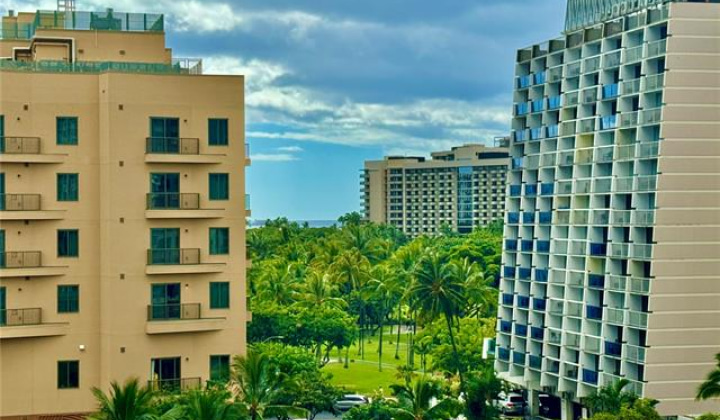 421 Olohana Street,Honolulu,Hawaii,96815,2 ベッドルーム ベッドルーム,2 バスルームバスルーム,コンド / タウンハウス,Olohana,6,18373694