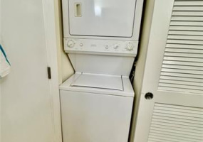 421 Olohana Street,Honolulu,Hawaii,96815,2 ベッドルーム ベッドルーム,2 バスルームバスルーム,コンド / タウンハウス,Olohana,6,18373694