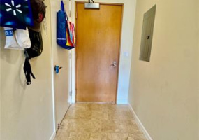 421 Olohana Street,Honolulu,Hawaii,96815,2 ベッドルーム ベッドルーム,2 バスルームバスルーム,コンド / タウンハウス,Olohana,6,18373694