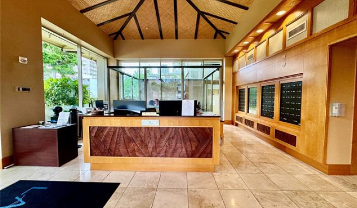 421 Olohana Street,Honolulu,Hawaii,96815,2 ベッドルーム ベッドルーム,2 バスルームバスルーム,コンド / タウンハウス,Olohana,6,18373694