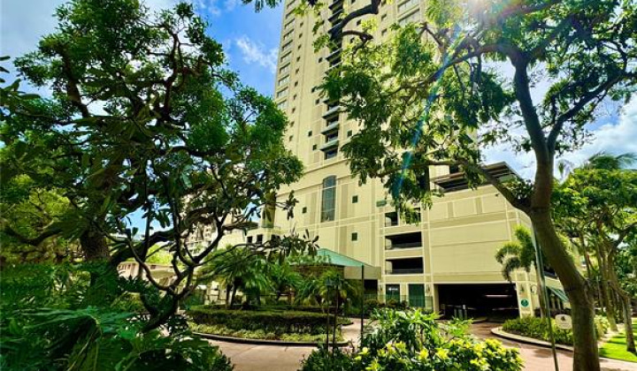 421 Olohana Street,Honolulu,Hawaii,96815,2 ベッドルーム ベッドルーム,2 バスルームバスルーム,コンド / タウンハウス,Olohana,6,18373694