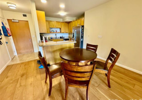 421 Olohana Street,Honolulu,Hawaii,96815,2 ベッドルーム ベッドルーム,2 バスルームバスルーム,コンド / タウンハウス,Olohana,6,18373694