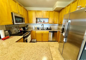421 Olohana Street,Honolulu,Hawaii,96815,2 ベッドルーム ベッドルーム,2 バスルームバスルーム,コンド / タウンハウス,Olohana,6,18373694
