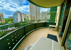 421 Olohana Street,Honolulu,Hawaii,96815,2 ベッドルーム ベッドルーム,2 バスルームバスルーム,コンド / タウンハウス,Olohana,6,18373694