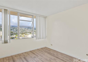 2825 King Street,Honolulu,Hawaii,96826,2 ベッドルーム ベッドルーム,2 バスルームバスルーム,コンド / タウンハウス,King,16,18374005