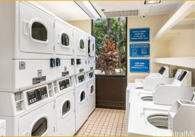 300 Wai Nani Way,Honolulu,Hawaii,96815,1 バスルームバスルーム,コンド / タウンハウス,Wai Nani,6,18374114