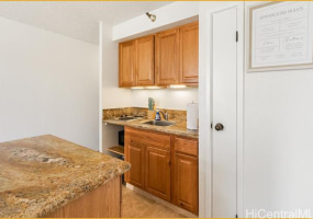 300 Wai Nani Way,Honolulu,Hawaii,96815,1 バスルームバスルーム,コンド / タウンハウス,Wai Nani,6,18374114