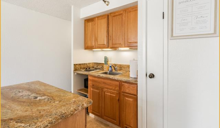 300 Wai Nani Way,Honolulu,Hawaii,96815,1 バスルームバスルーム,コンド / タウンハウス,Wai Nani,6,18374114