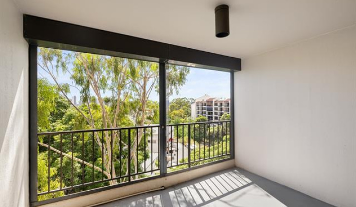 3138 Waialae Avenue,Honolulu,Hawaii,96816,2 Bedrooms Bedrooms,2 BathroomsBathrooms,Condo/Townhouse,Waialae,5,18876948