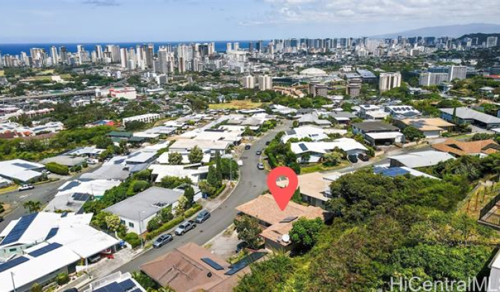 1482 Kalaepohaku Street,Honolulu,Hawaii,96816,4 ベッドルーム ベッドルーム,2 バスルームバスルーム,一戸建て,Kalaepohaku,18819234