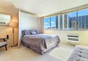 2500 Kalakaua Avenue,Honolulu,Hawaii,96815,1 BathroomBathrooms,Condo/Townhouse,Kalakaua,16,18374296