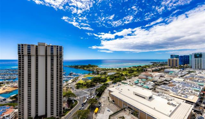 410 Atkinson Drive,Honolulu,Hawaii,96814,1 ベッドルーム ベッドルーム,1 バスルームバスルーム,コンド / タウンハウス,Atkinson,30,18374393