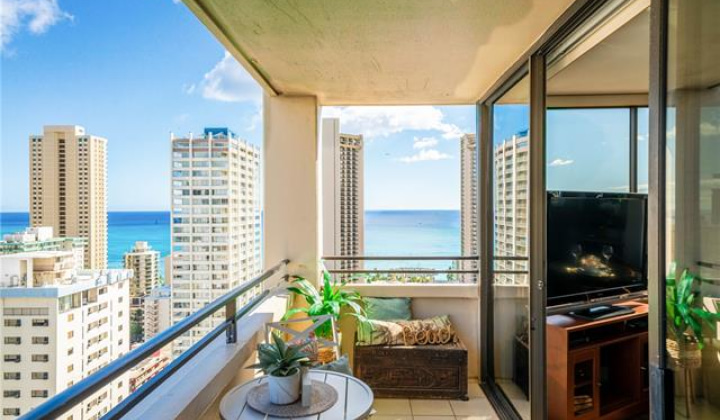2410 Cleghorn Street,Honolulu,Hawaii,96815,1 ベッドルーム ベッドルーム,1 バスルームバスルーム,コンド / タウンハウス,Cleghorn,28,18374430