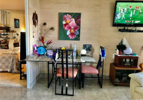320 Liliuokalani Avenue,Honolulu,Hawaii,96815,2 ベッドルーム ベッドルーム,1 バスルームバスルーム,コンド / タウンハウス,Liliuokalani,8,18374498