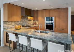 1100 Ala Moana Boulevard,Honolulu,Hawaii,96814,2 Bedrooms Bedrooms,2 BathroomsBathrooms,Condo/Townhouse,Ala Moana,11,18374544