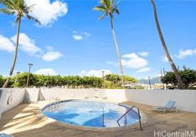 2825 King Street,Honolulu,Hawaii,96826,2 Bedrooms Bedrooms,2 BathroomsBathrooms,Condo/Townhouse,King,36,18374579