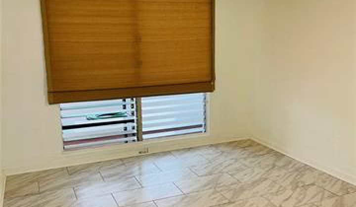 1323 Makiki Street,Honolulu,Hawaii,96814,1 Bedroom Bedrooms,1 BathroomBathrooms,Condo/Townhouse,Makiki,1,18374616