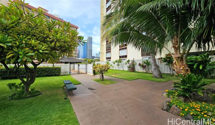 910 Ahana Street,Honolulu,Hawaii,96814,2 ベッドルーム ベッドルーム,1 バスルームバスルーム,コンド / タウンハウス,Ahana,10,18374646