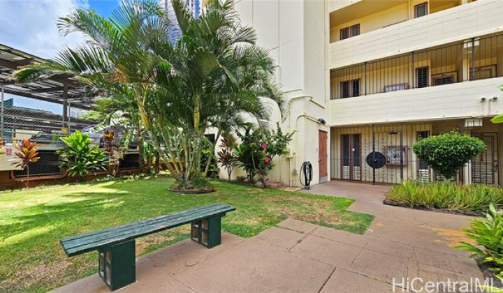 910 Ahana Street,Honolulu,Hawaii,96814,2 ベッドルーム ベッドルーム,1 バスルームバスルーム,コンド / タウンハウス,Ahana,10,18374646